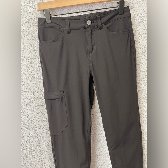 Patagonia Women's Skyline Traveler Pants in black | size 2 - Picture 5 of 9